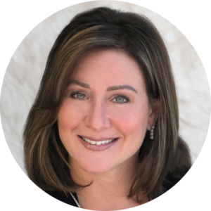 Lisa Spiwak Circle Headshot